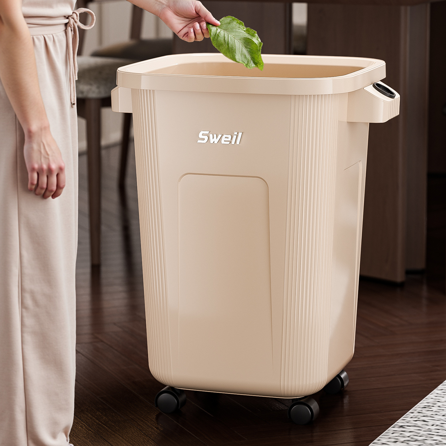 Grande poubelle roulante avec  - Commercial Kitchen Garbage Can avis et prix